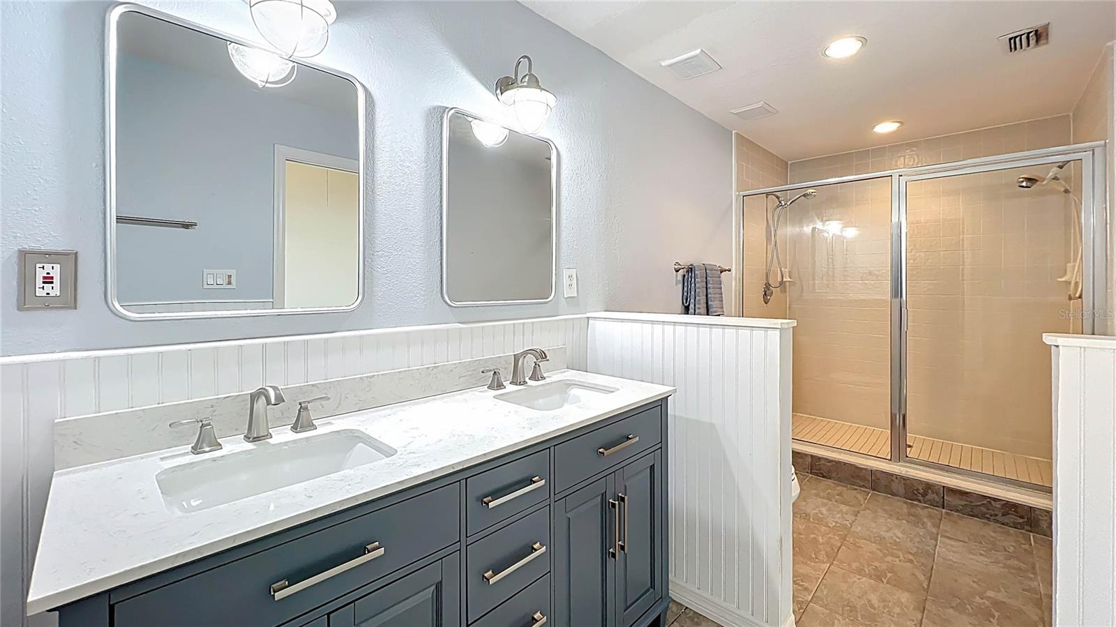 Image 34 of 55 For 630 Killarney Bay Court 3