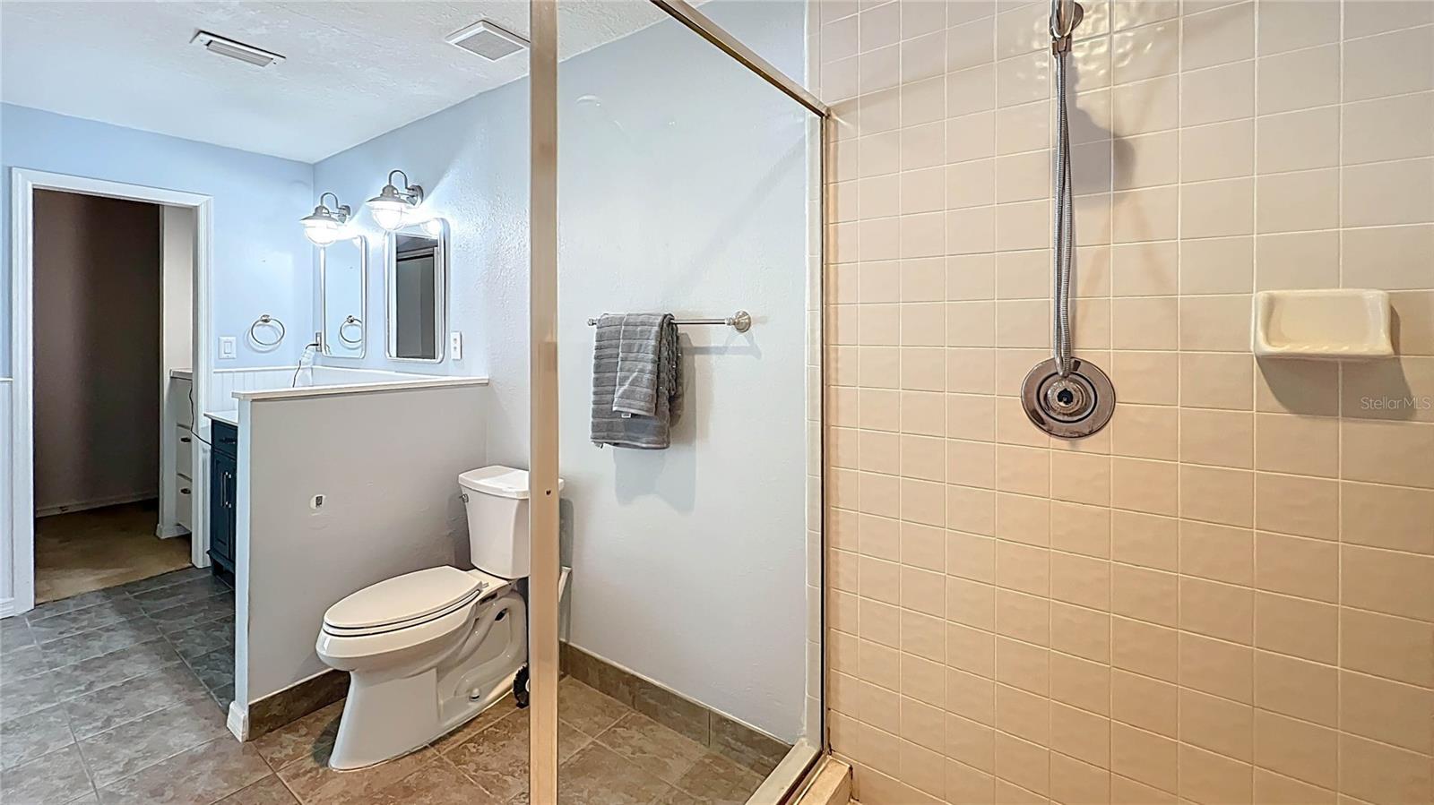 Image 36 of 55 For 630 Killarney Bay Court 3