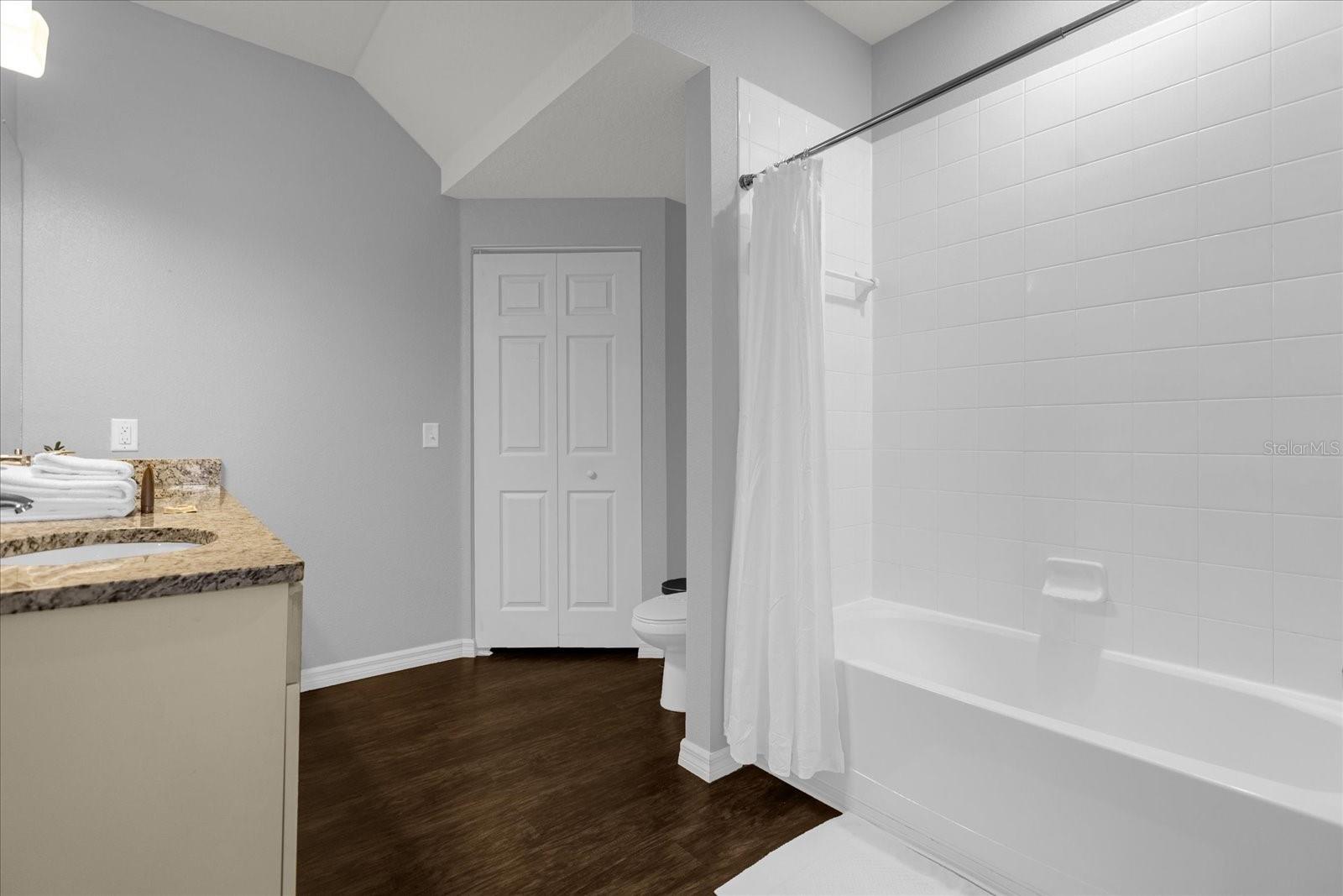 Image 18 of 20 For 5350 Diplomat Court 107