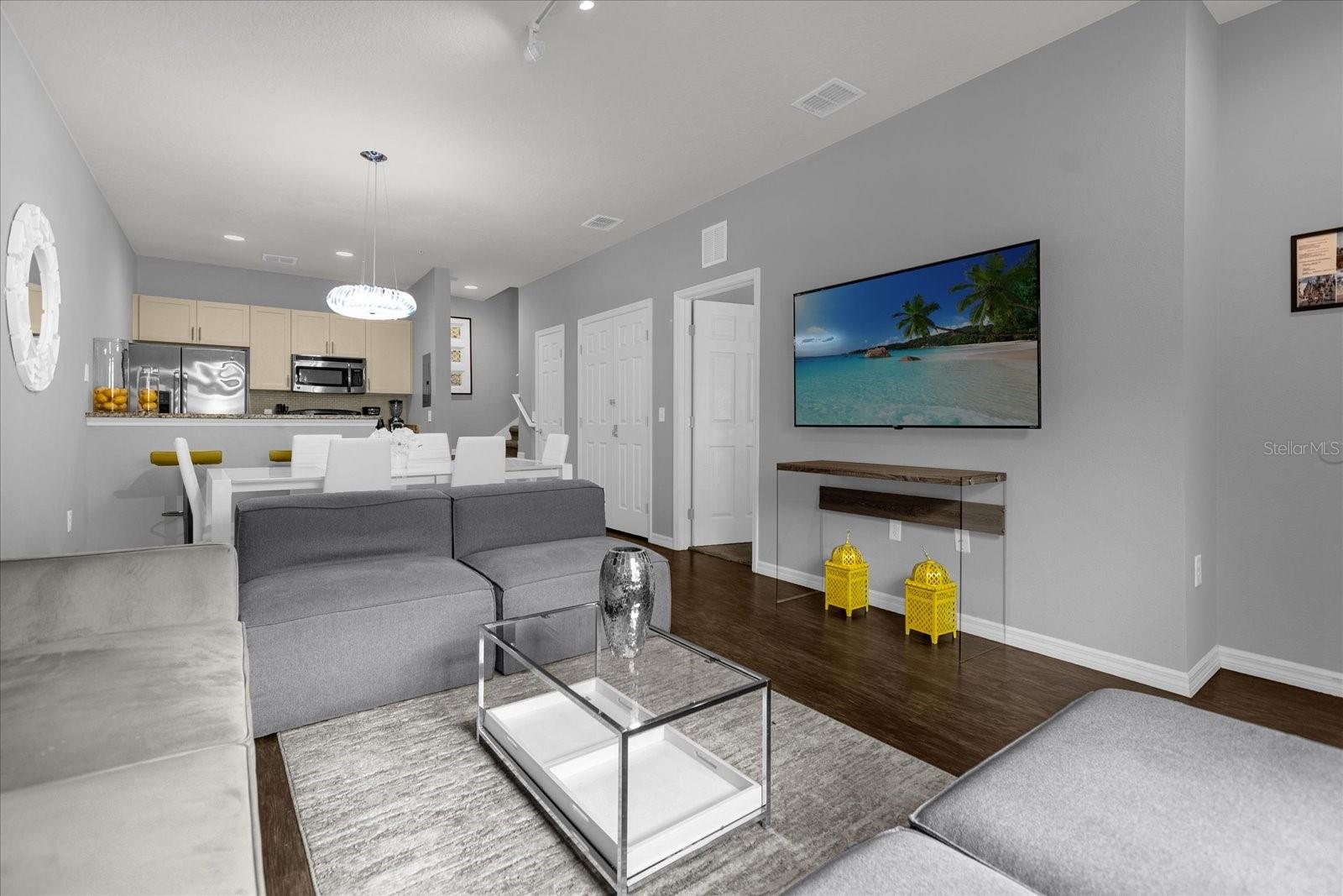 Image 2 of 20 For 5350 Diplomat Court 107