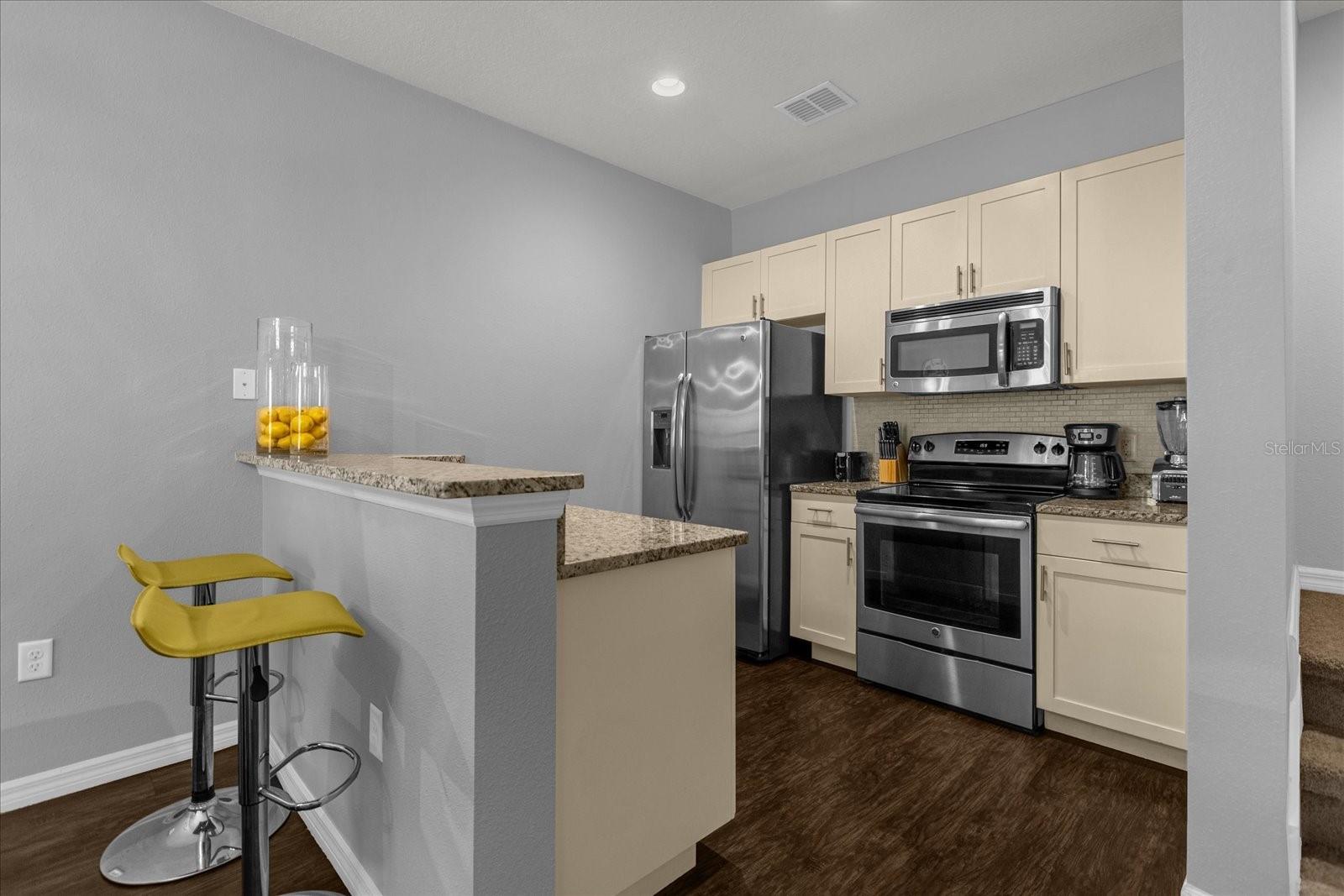 Image 7 of 20 For 5350 Diplomat Court 107