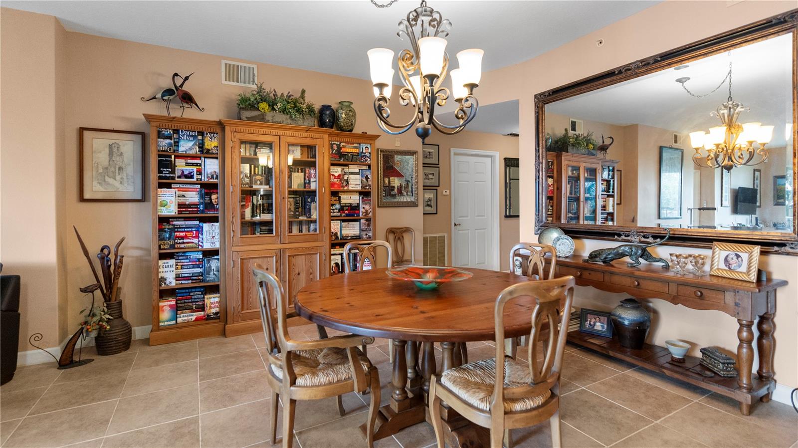 Image 24 of 31 For 6312 Buford Street 303