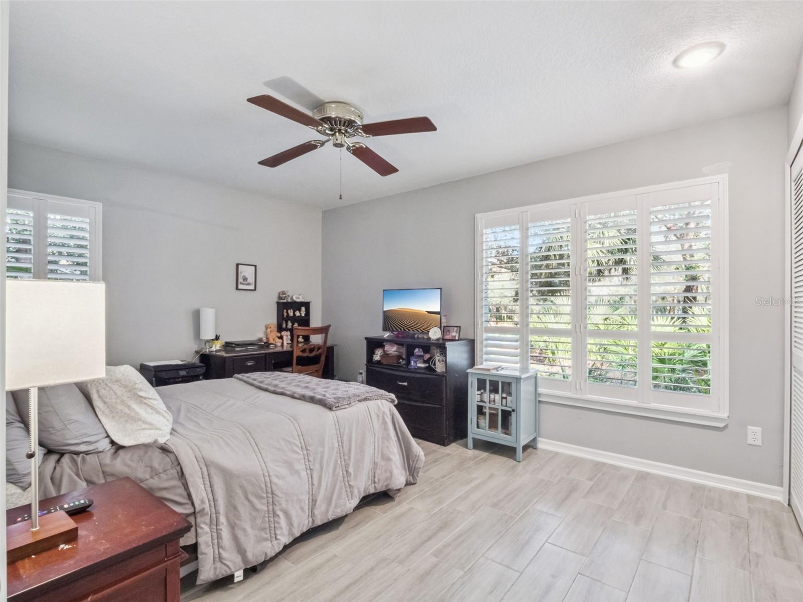 Image 18 of 39 For 394 Woodstead Circle