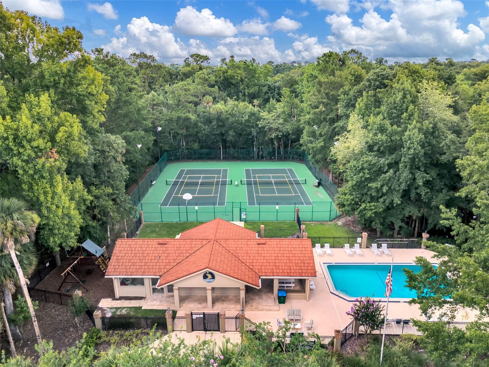 Image 32 of 39 For 394 Woodstead Circle