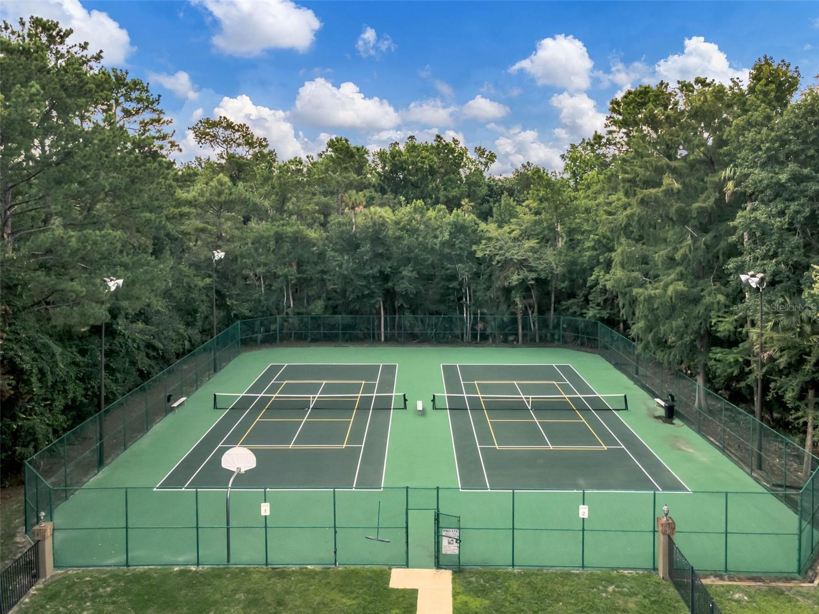 Image 37 of 39 For 394 Woodstead Circle