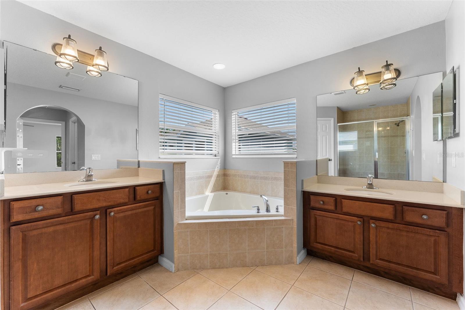 Image 21 of 32 For 14835 Old Thicket Trace