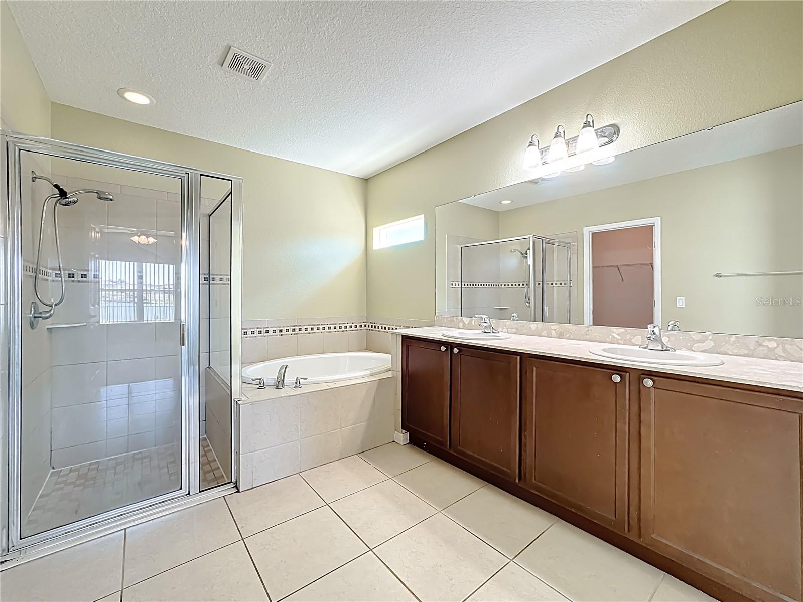 Image 24 of 86 For 3806 Carrick Bend Drive