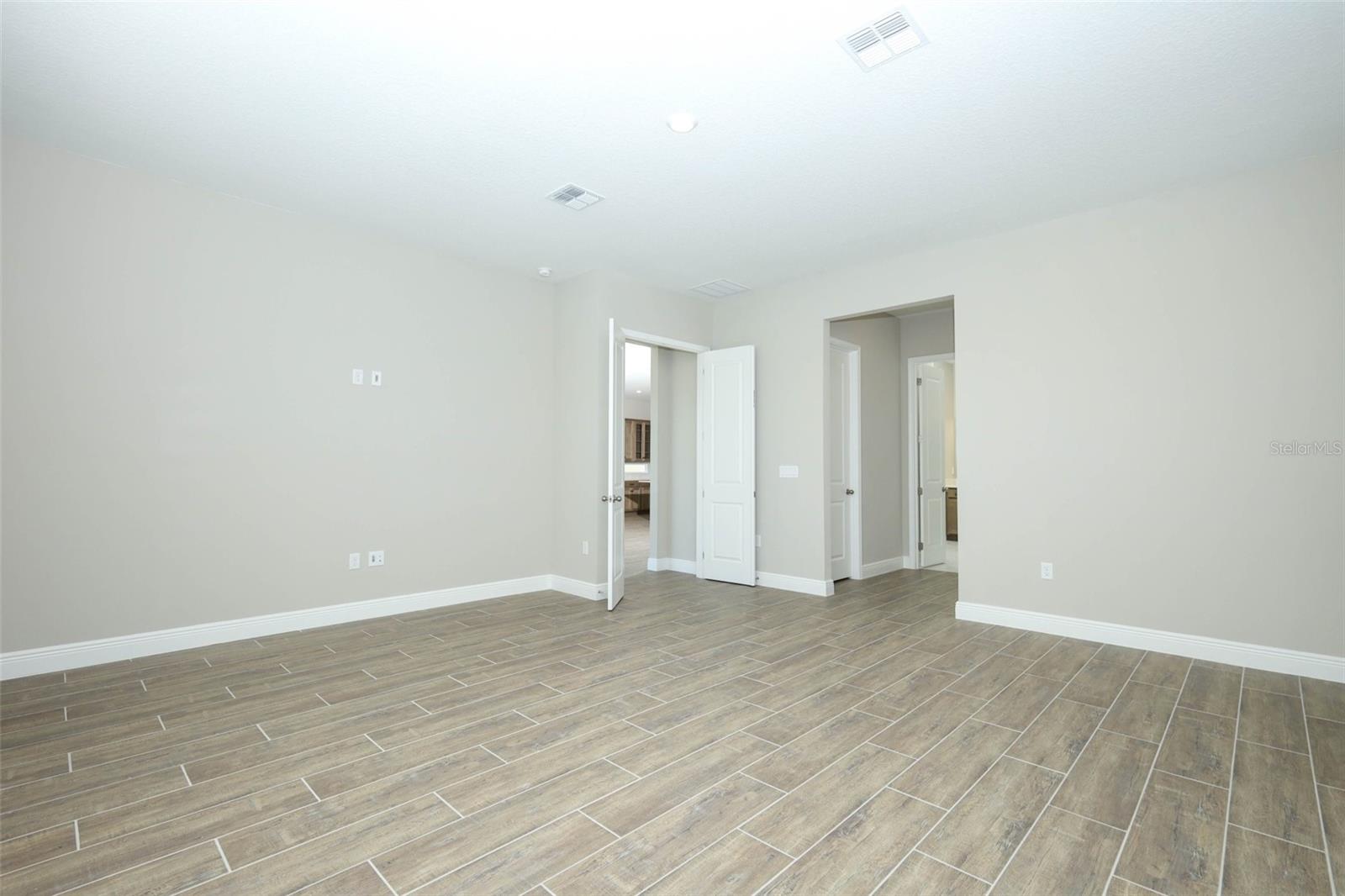 Image 11 of 23 For 10170 Ballast Drive