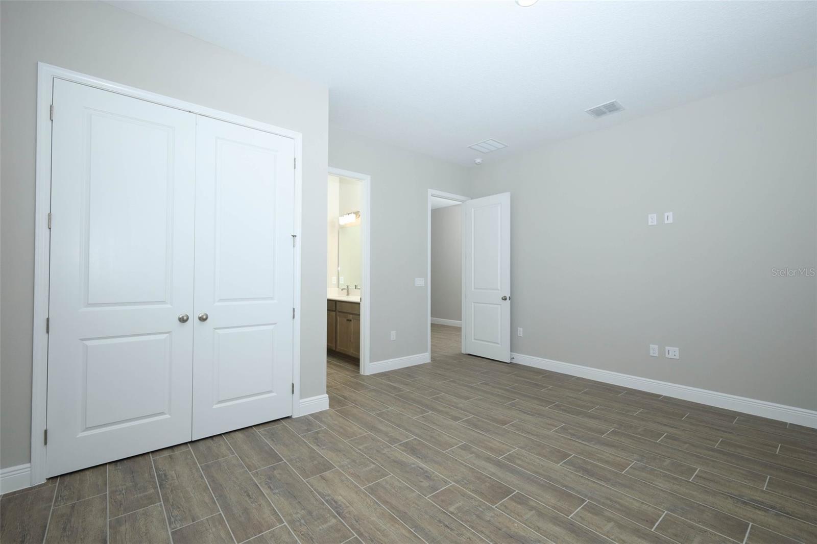 Image 19 of 23 For 10170 Ballast Drive