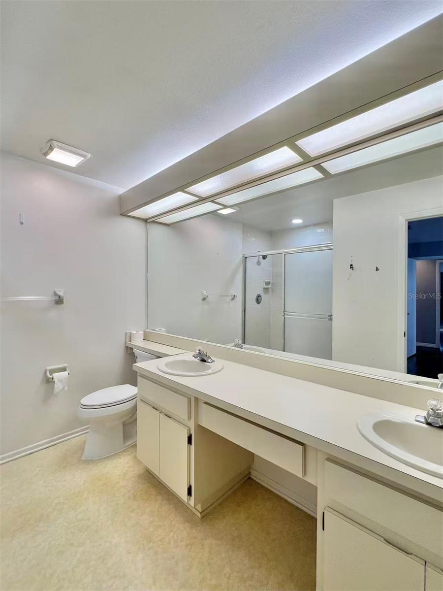 Image 15 of 27 For 8341 Duval Drive