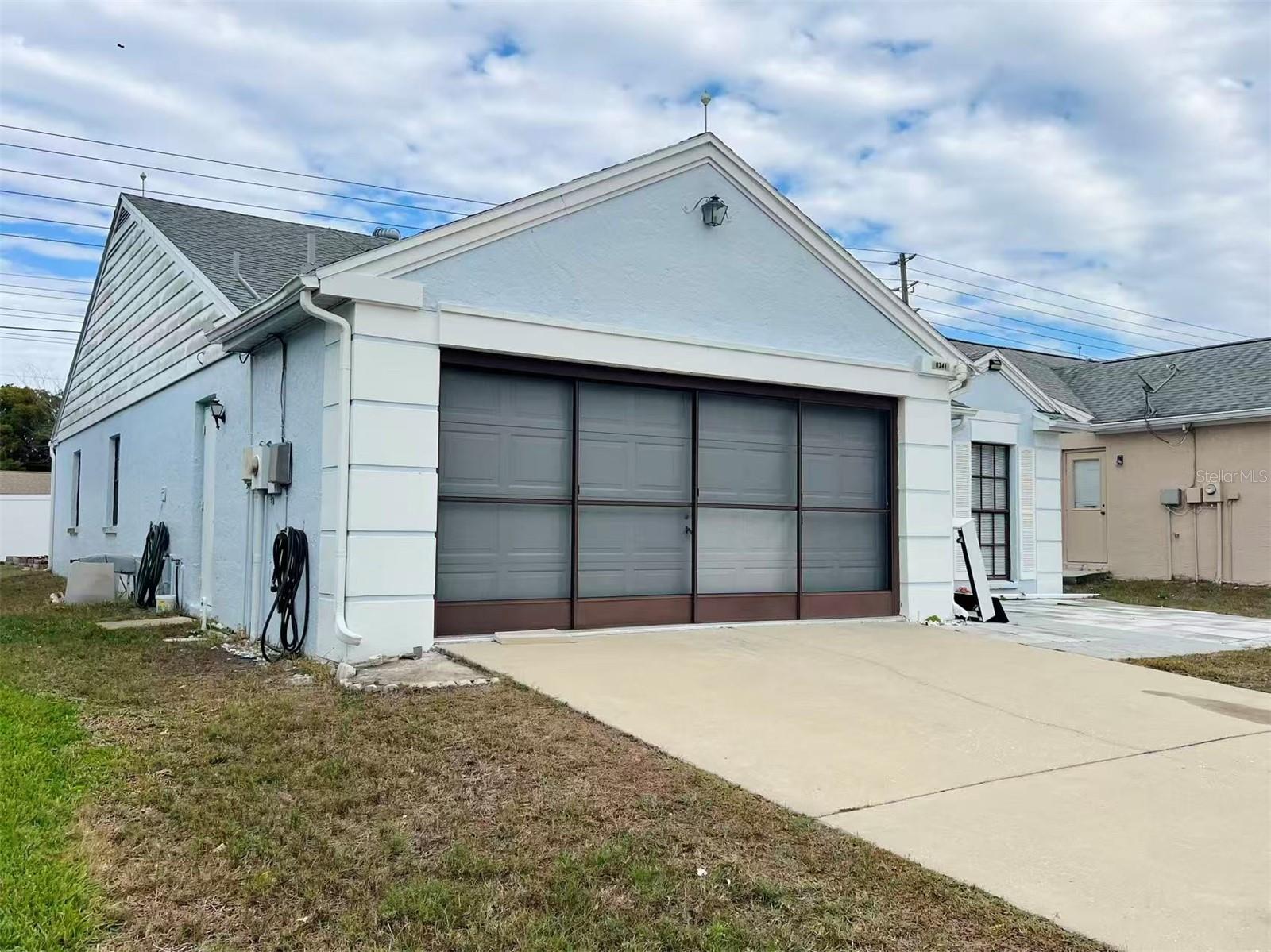 Image 3 of 27 For 8341 Duval Drive