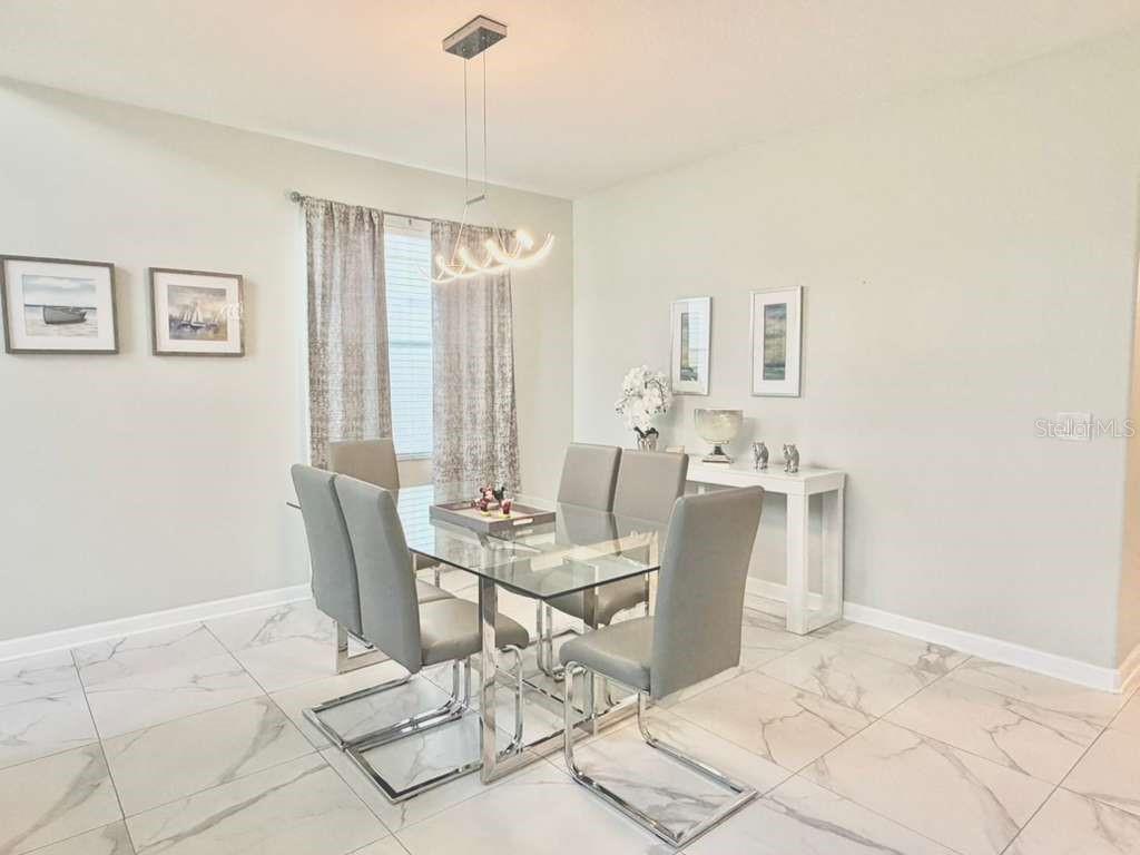 Image 11 of 57 For 8894 Candy Palm Road