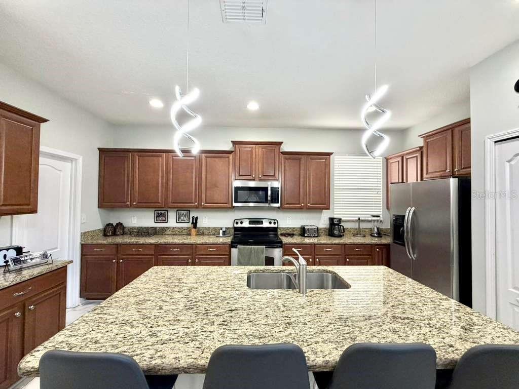 Image 14 of 57 For 8894 Candy Palm Road