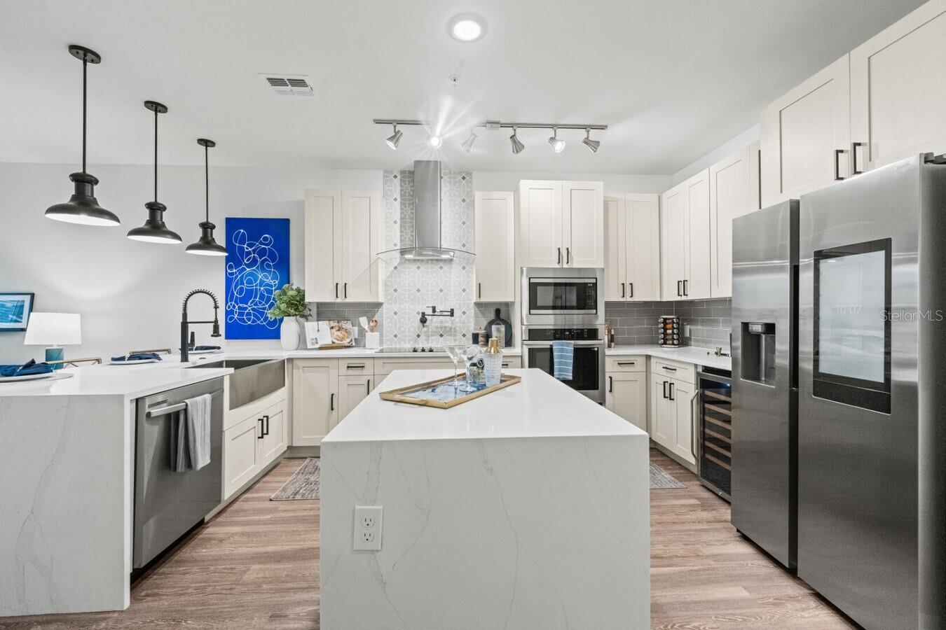 Image 16 of 35 For 6000 Paradiso Grande Boulevard B2