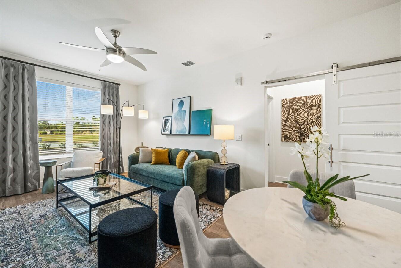 Image 23 of 35 For 6000 Paradiso Grande Boulevard B2