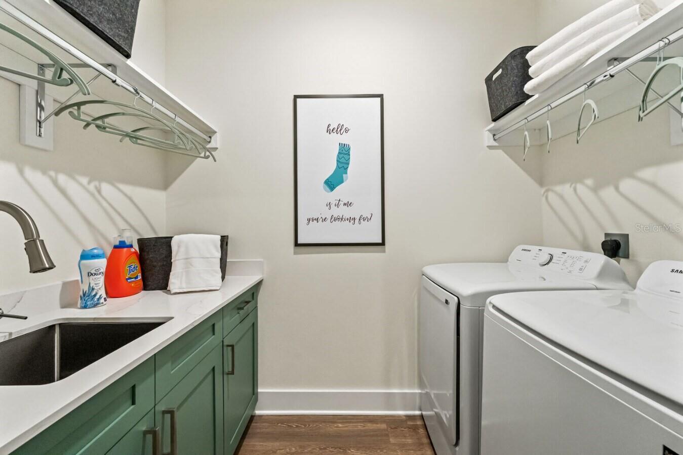 Image 31 of 35 For 6000 Paradiso Grande Boulevard B2