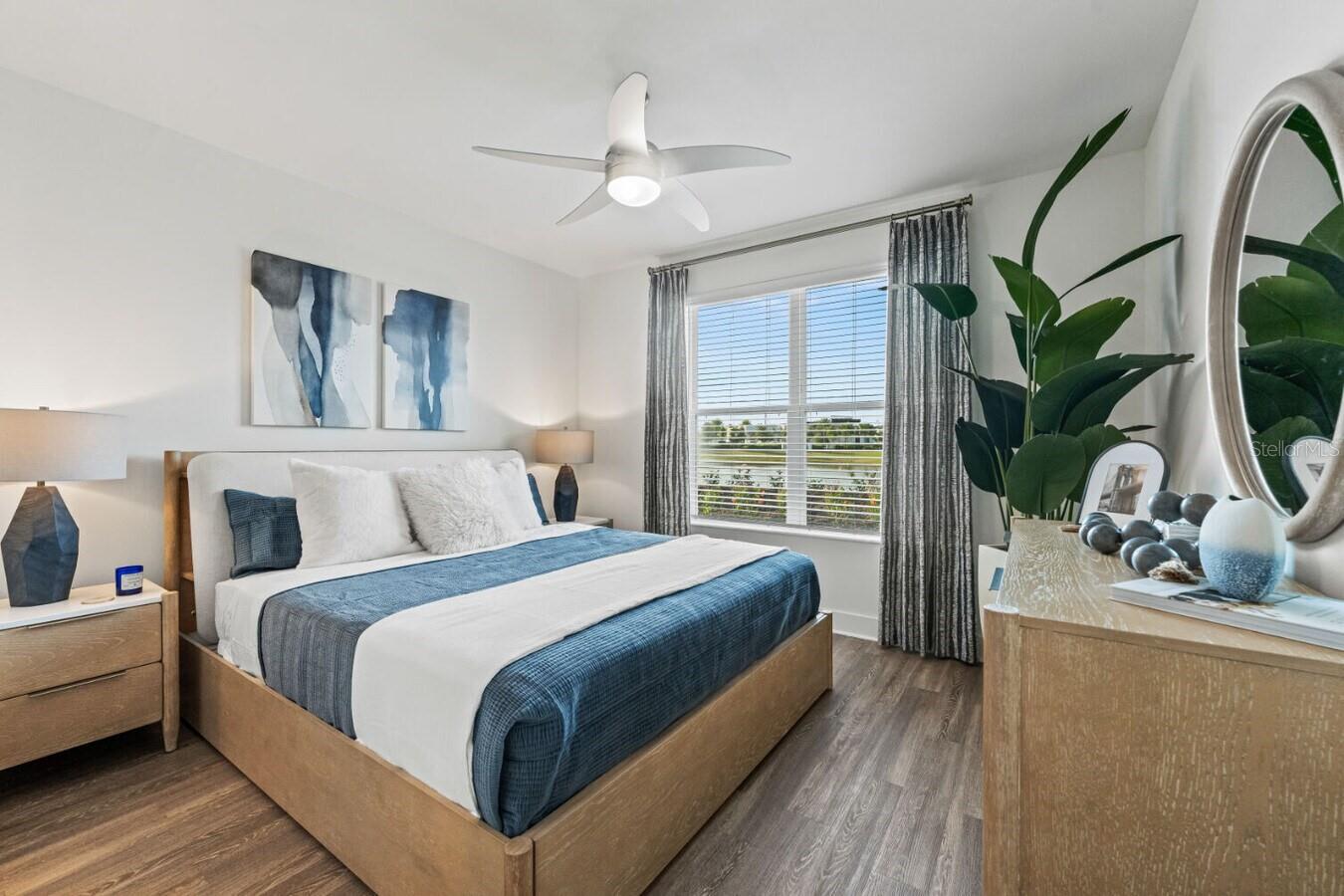 Image 32 of 35 For 6000 Paradiso Grande Boulevard B2