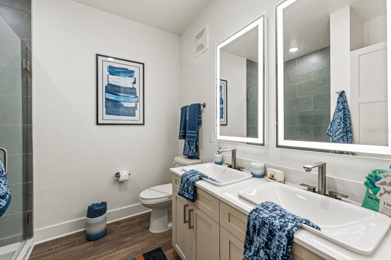 Image 33 of 35 For 6000 Paradiso Grande Boulevard B2