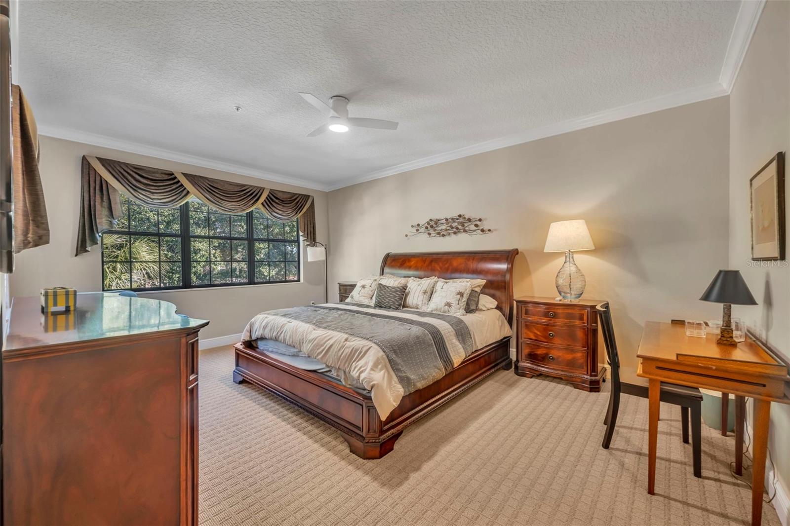 Image 18 of 40 For 1328 Congressional Court