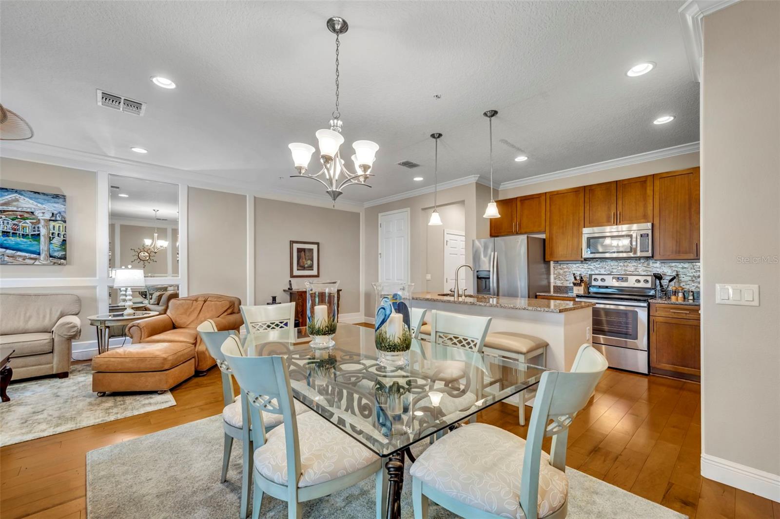 Image 9 of 40 For 1328 Congressional Court