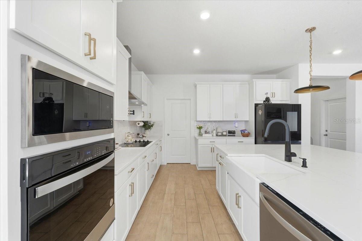 Image 21 of 75 For 2072 Keystone Pass Boulevard