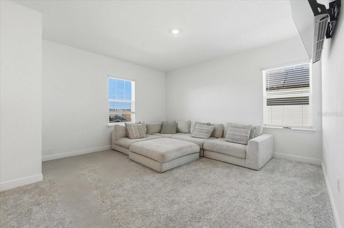 Image 29 of 75 For 2072 Keystone Pass Boulevard