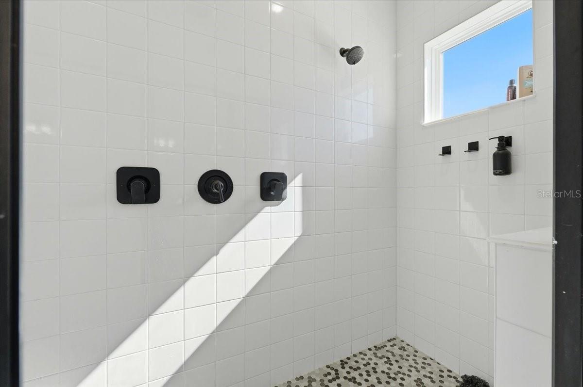 Image 37 of 75 For 2072 Keystone Pass Boulevard