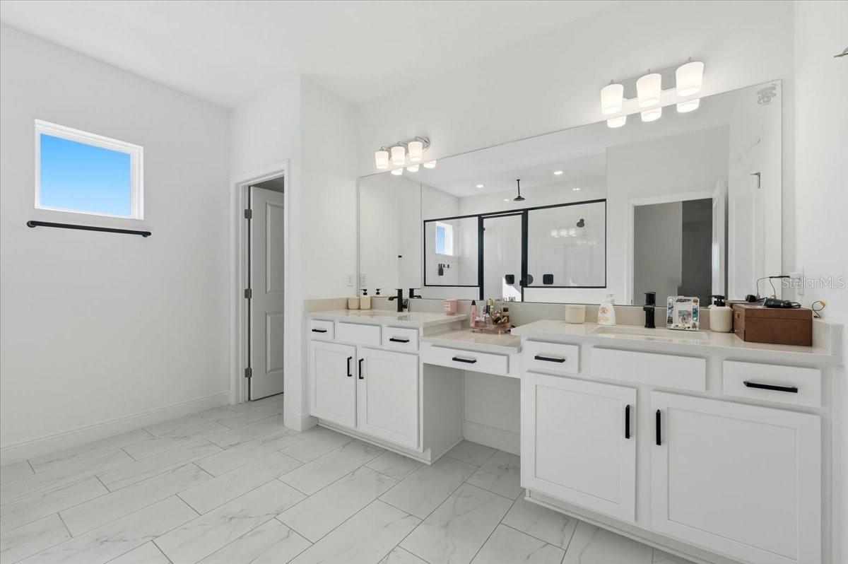 Image 40 of 75 For 2072 Keystone Pass Boulevard