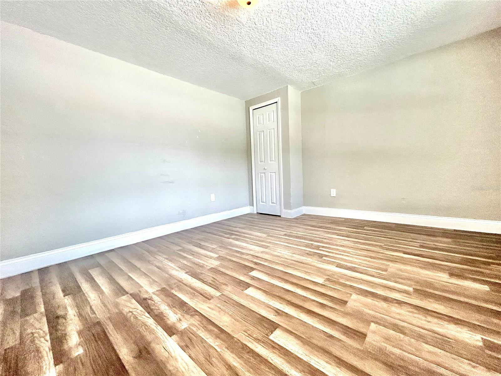 Image 13 of 27 For 418 Charles Street