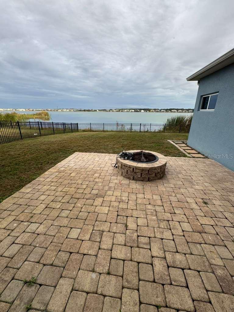 Image 16 of 21 For 589 Blue Cypress Drive