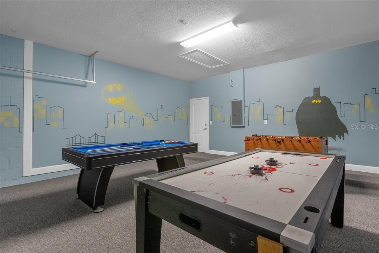 Image 16 of 26 For 4072 Oaktree Drive