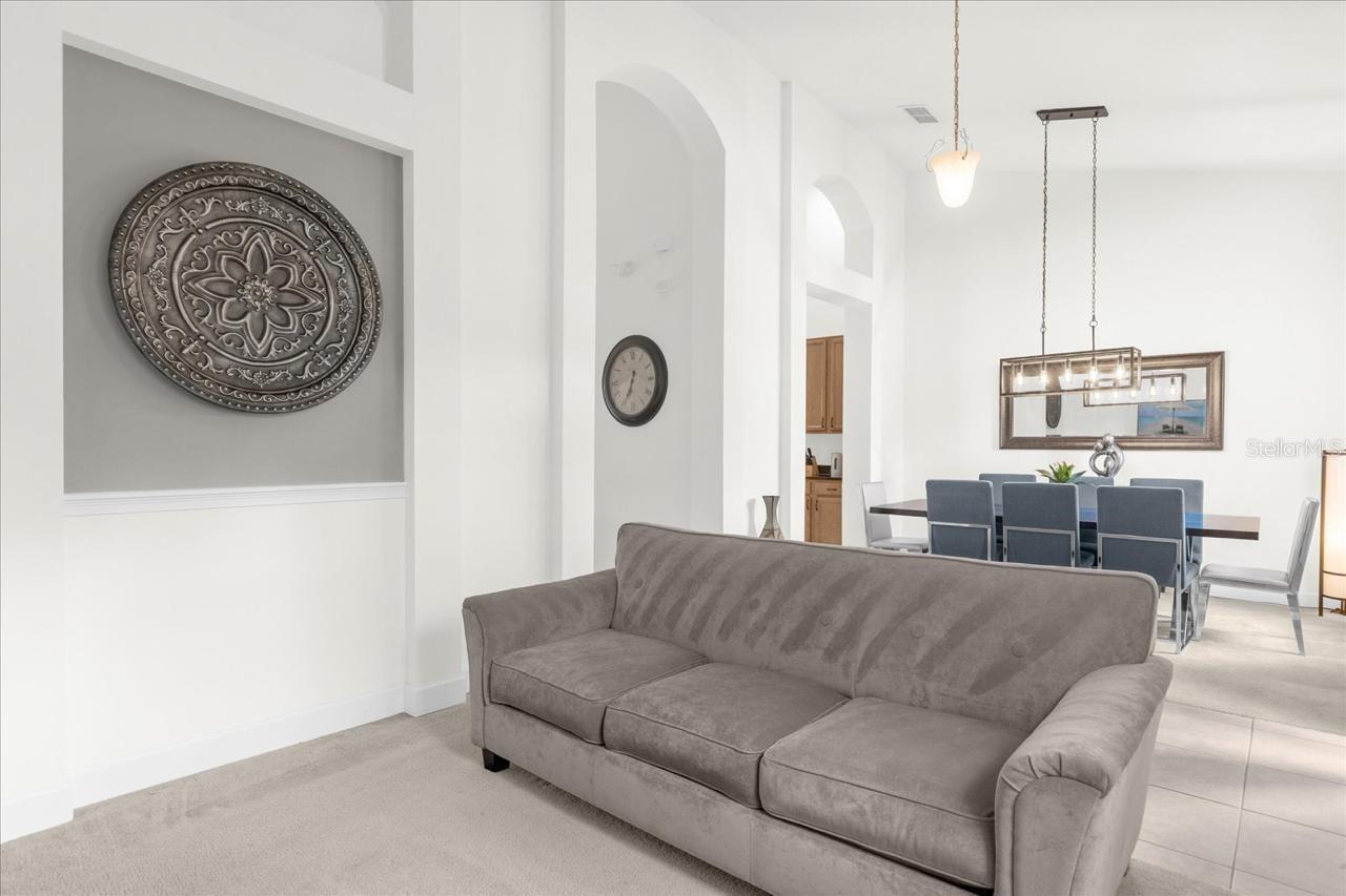 Image 7 of 26 For 4072 Oaktree Drive