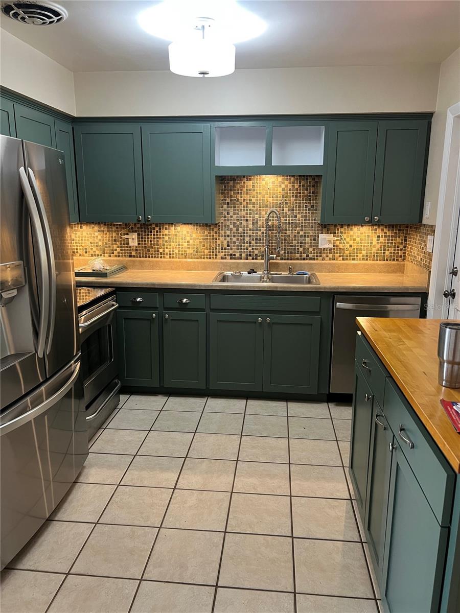 Image 5 of 18 For 2818 Salisbury Boulevard