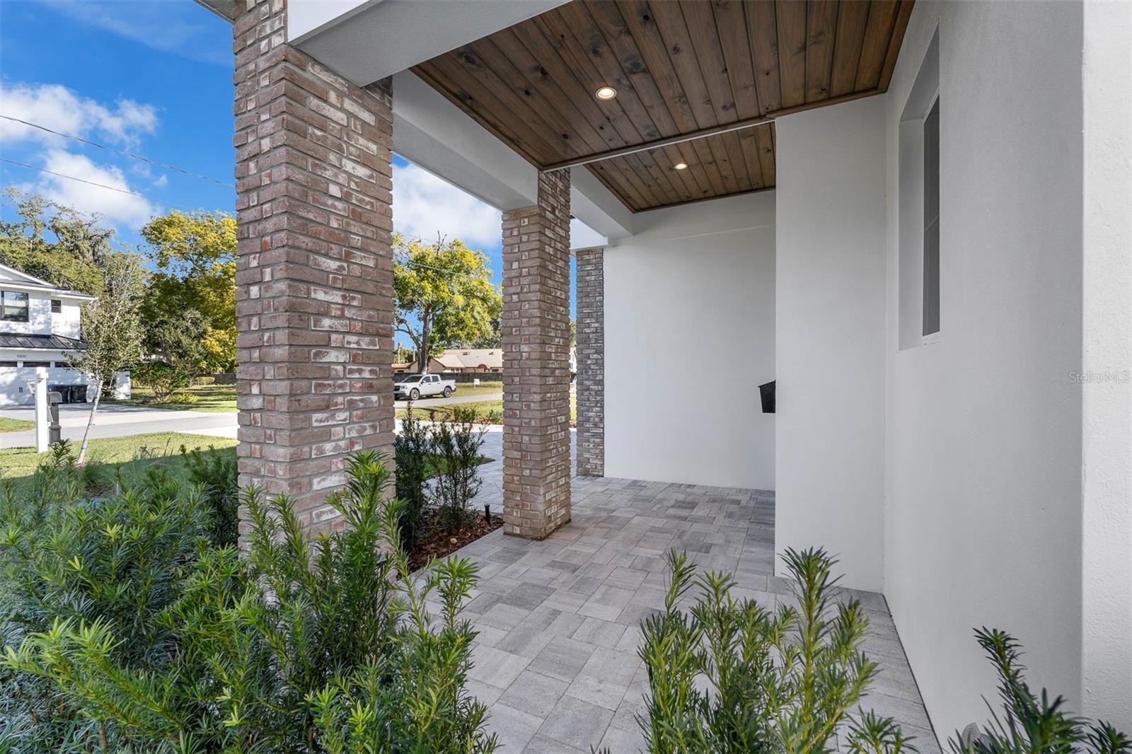 Image 3 of 53 For 1010 Venetian Avenue