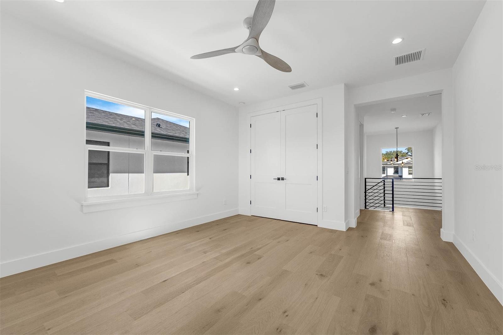 Image 43 of 53 For 1010 Venetian Avenue