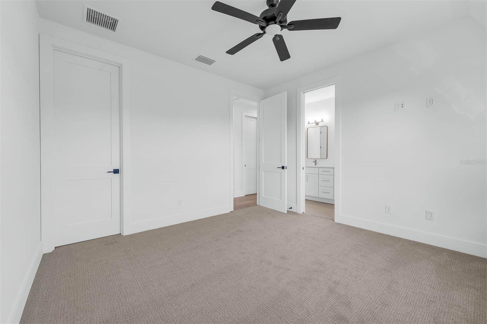 Image 45 of 53 For 1010 Venetian Avenue