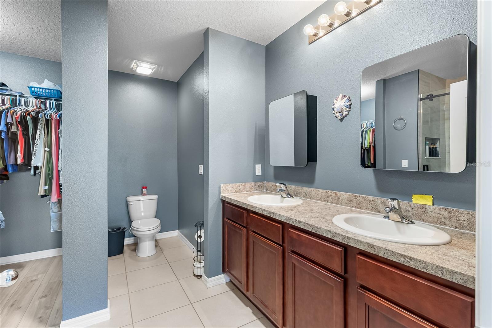 Image 17 of 28 For 1108 Brenton Manor Drive