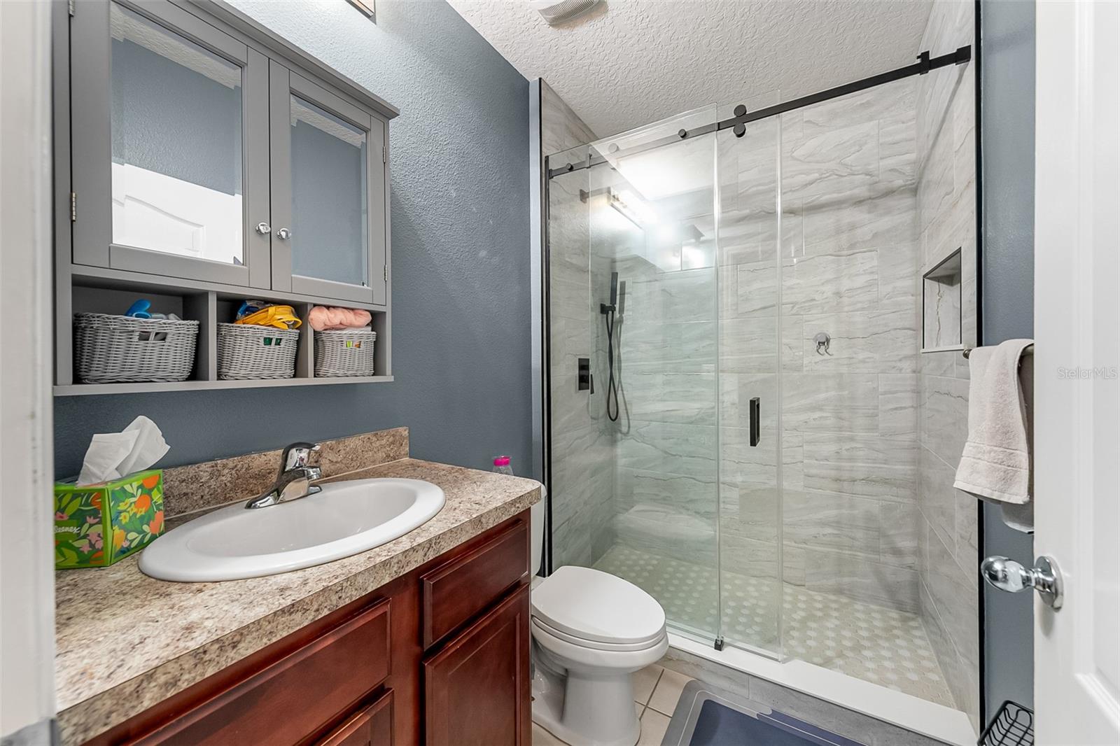 Image 20 of 28 For 1108 Brenton Manor Drive