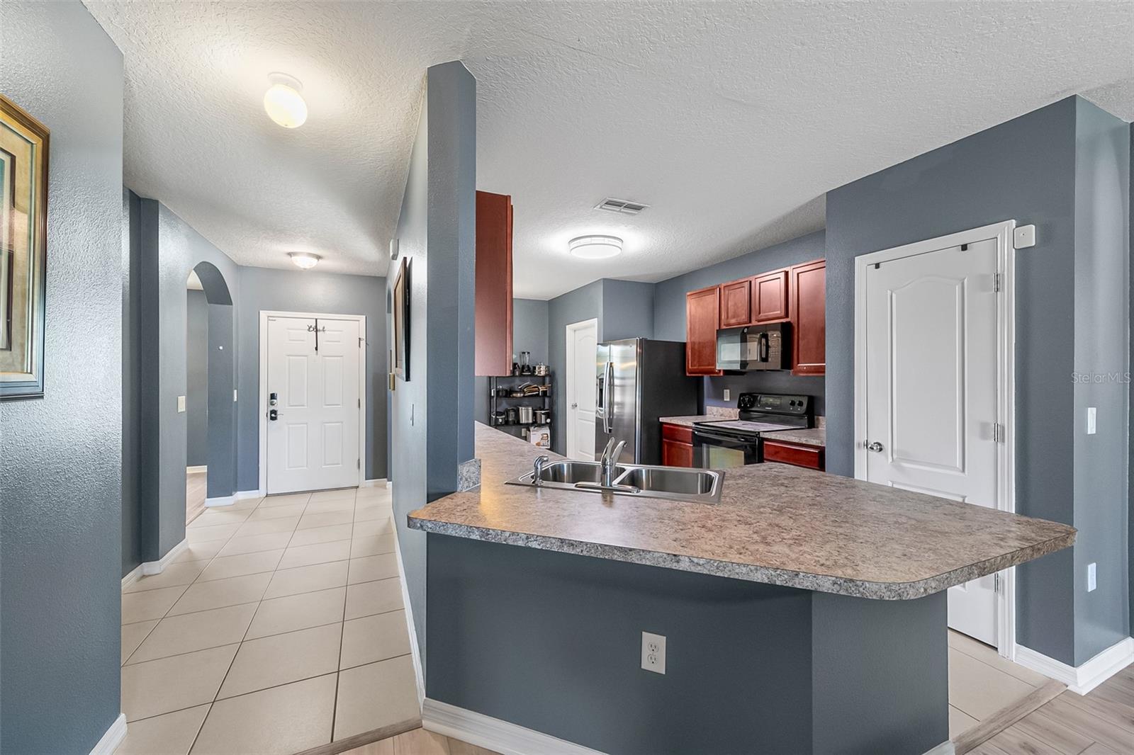 Image 5 of 28 For 1108 Brenton Manor Drive