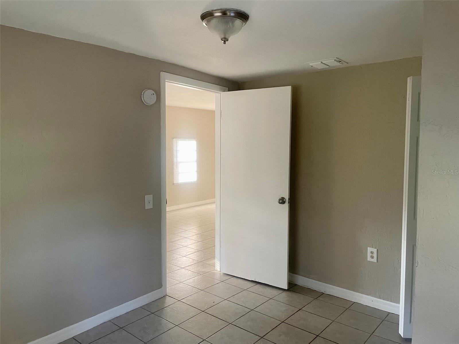 Image 9 of 15 For 914 7th Street