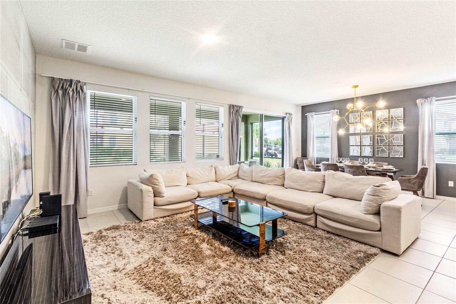 Image 15 of 53 For 6070 Broad Oak Drive