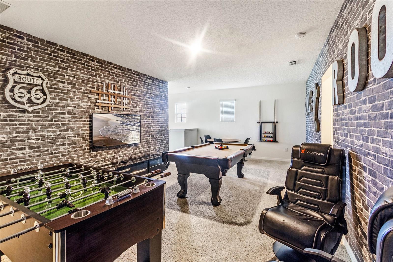 Image 20 of 53 For 6070 Broad Oak Drive