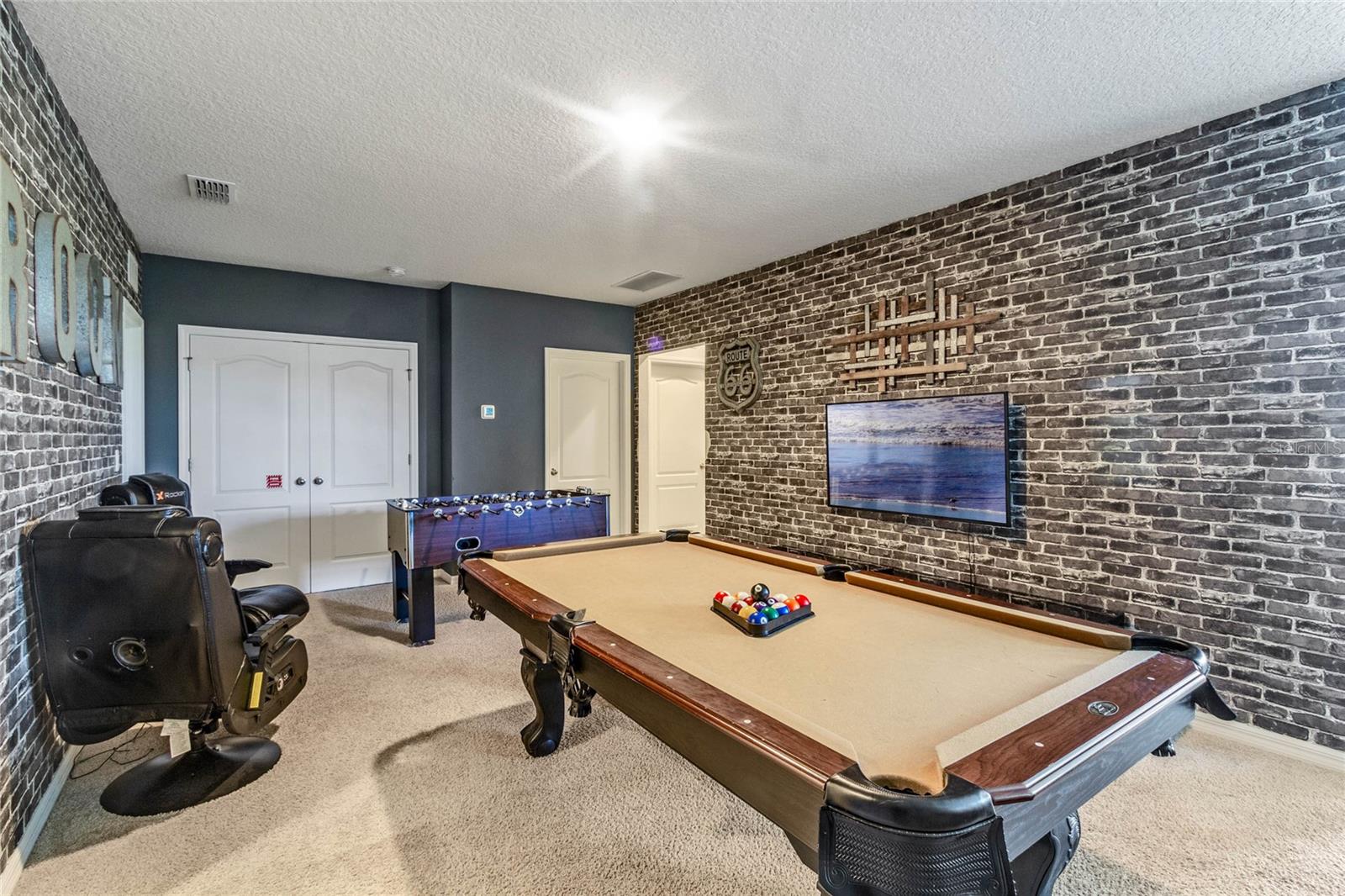 Image 23 of 53 For 6070 Broad Oak Drive