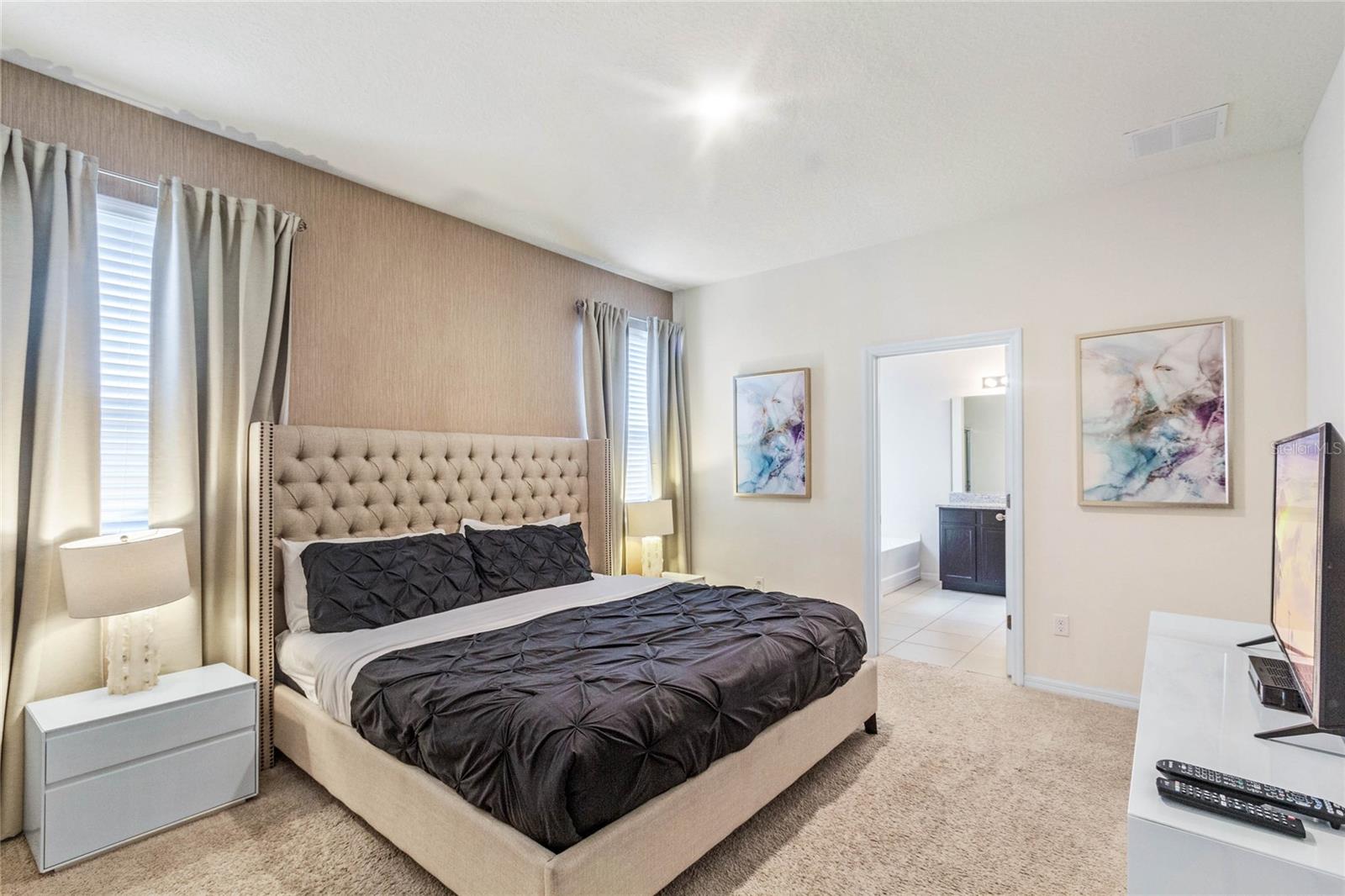 Image 24 of 53 For 6070 Broad Oak Drive