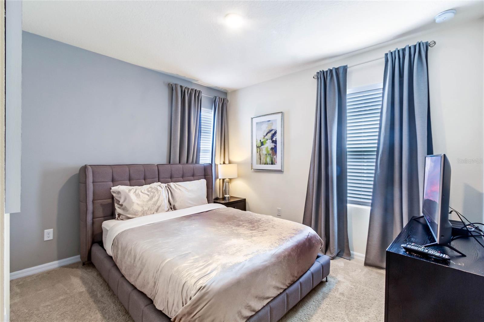 Image 33 of 53 For 6070 Broad Oak Drive