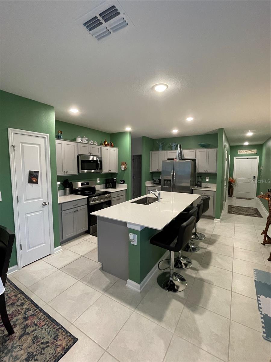 Image 4 of 14 For 273 Hayley Street