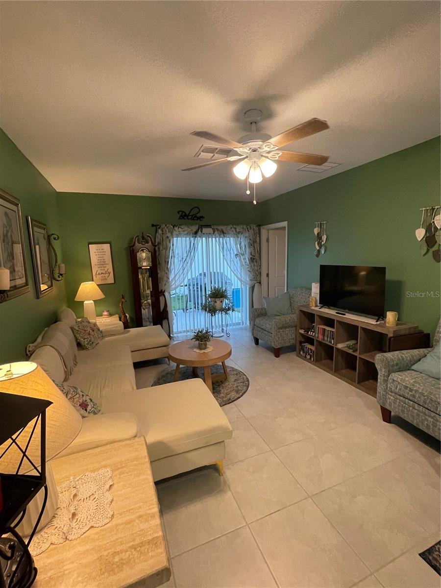 Image 6 of 14 For 273 Hayley Street