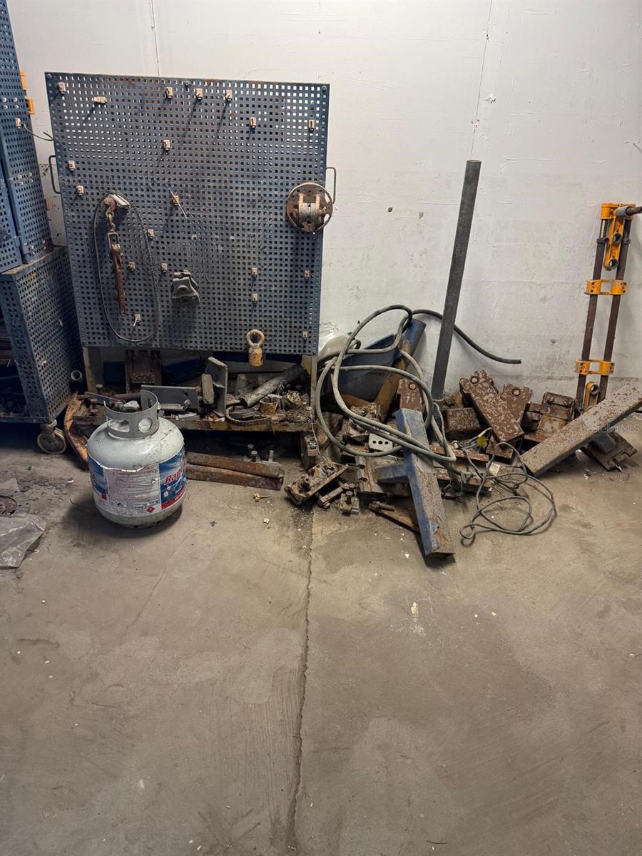 Image 16 of 20 For 6801 Tower Drive