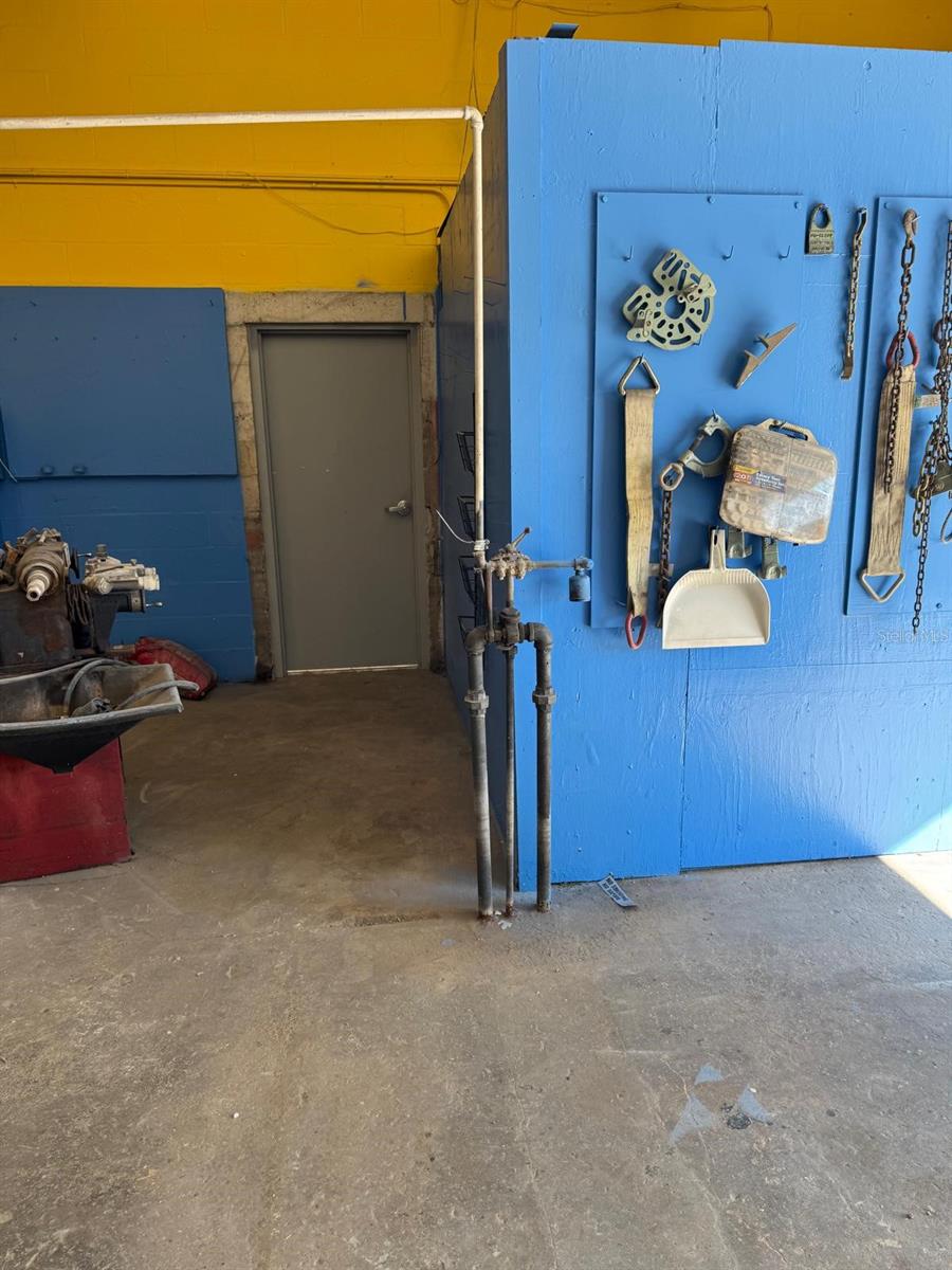 Image 18 of 20 For 6801 Tower Drive