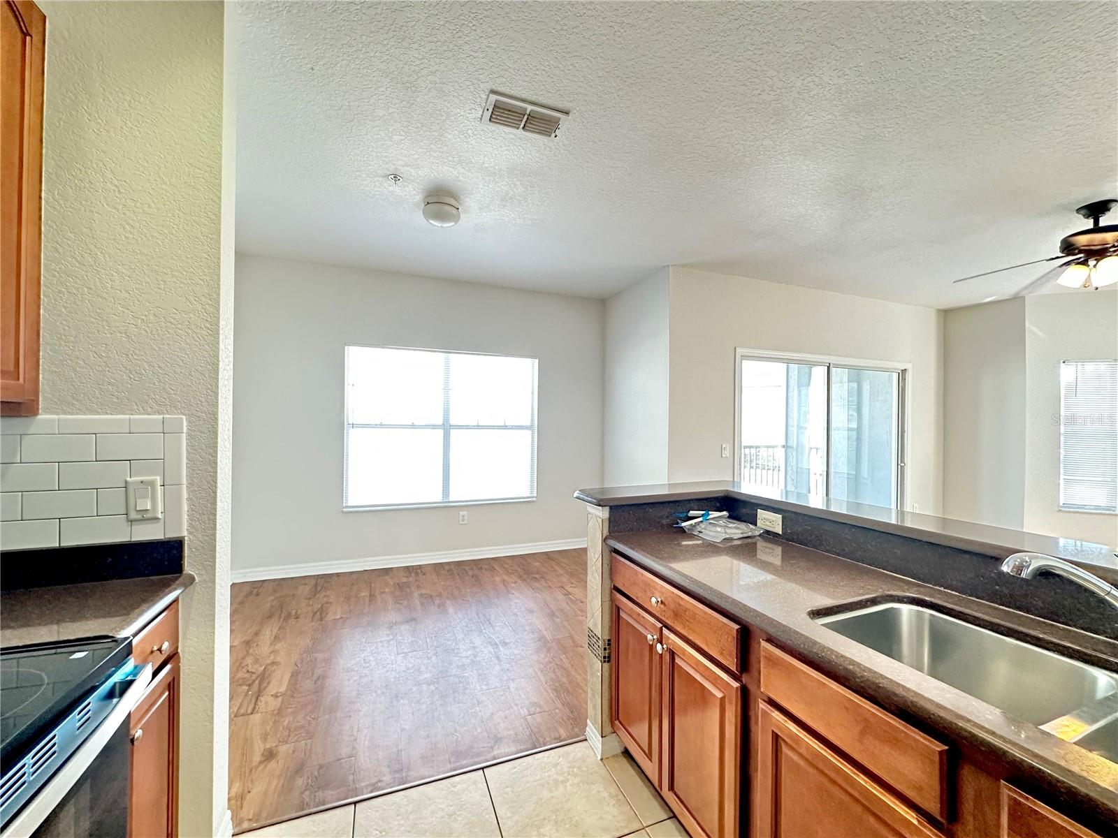 Image 13 of 40 For 2334 Grand Central Parkway 1